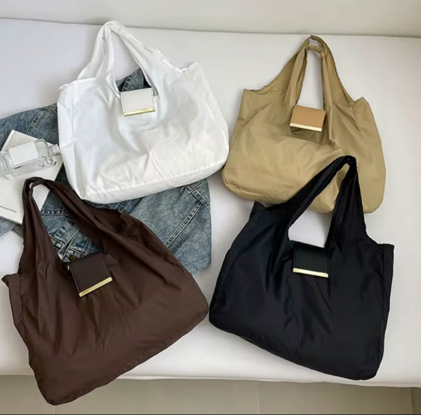 Sac Pliable Premium NOMA™ | Compact, Léger & Toujours à Portée de Main